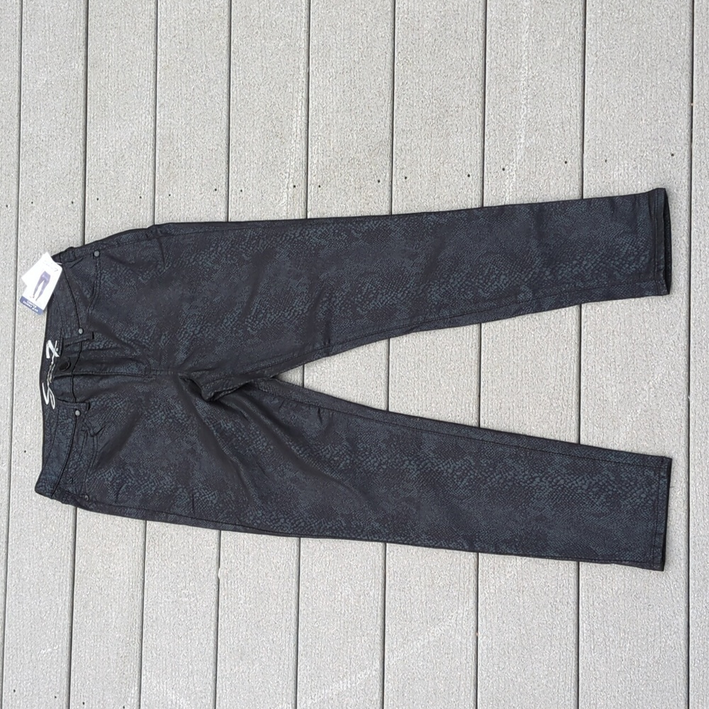 NWT Seven7 Ultra High Rise Snake Print Coated Skinny Jeans